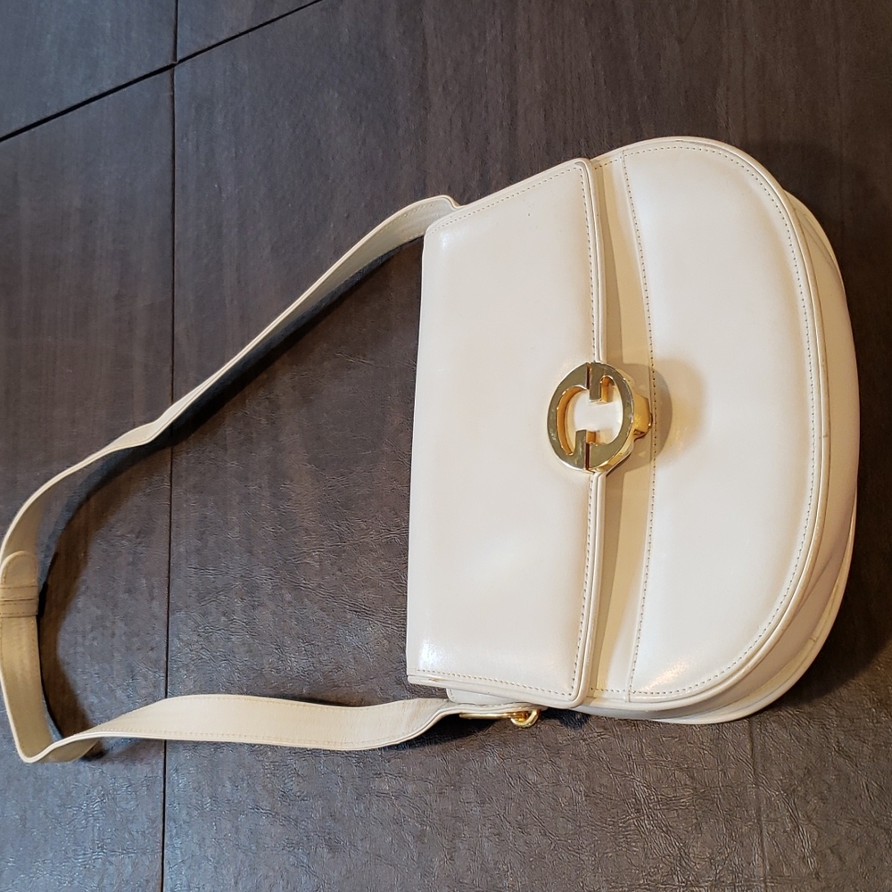 Authentic Vintage Gucci mid sized classic handbag
